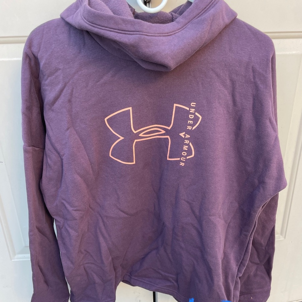 Under armor sweatshirt